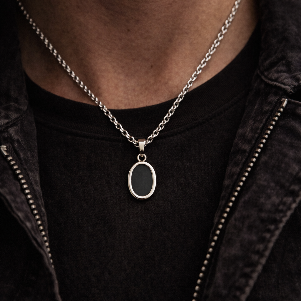 Retro Pendant Necklace